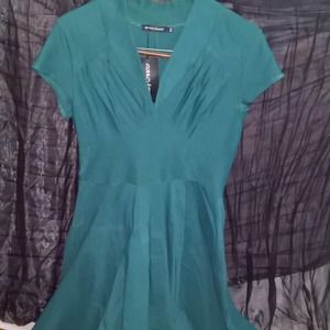 Retro Cap Sleeve Stretchy Cocktail Dress!